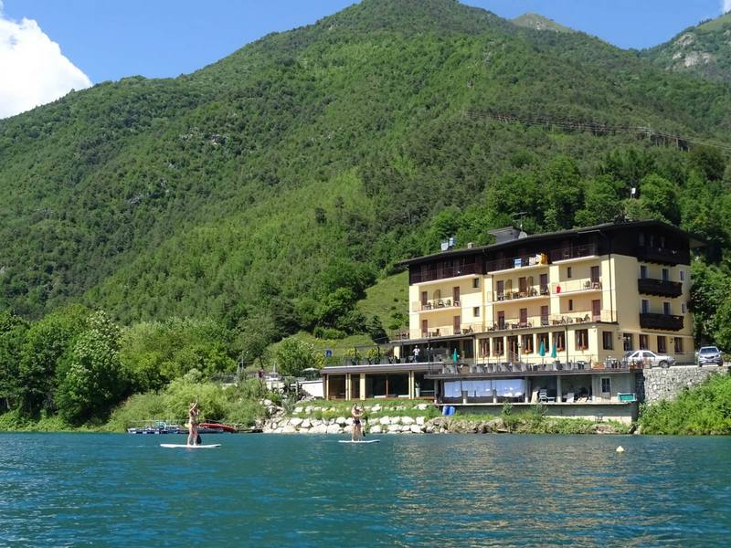 Hotel Mezzolago