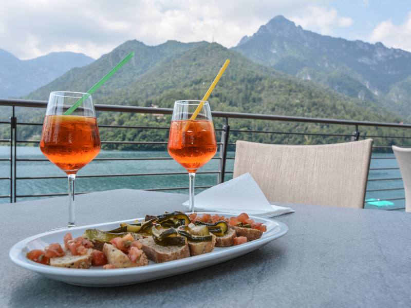 Piscina Hotel Mezzolago